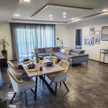 Villa Capris Apartments Koper Zewnętrze zdjęcie